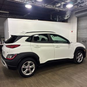 صورة 10 لـ 2023 Hyundai KONA SEL