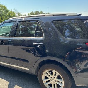 FORD EXPLORER XLT - 6