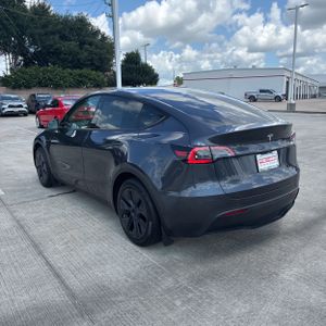 TESLA MODEL Y LONG RANGE - 5