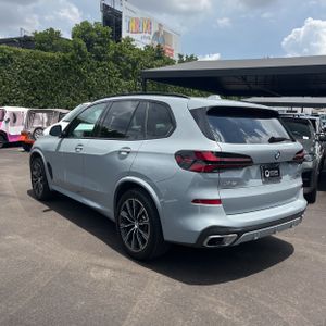 صورة 6 لـ 2026 BMW X5 SDRIVE40I