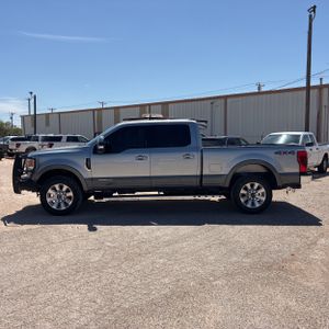 FORD F-250 SUPER DUTY LARIAT - 3