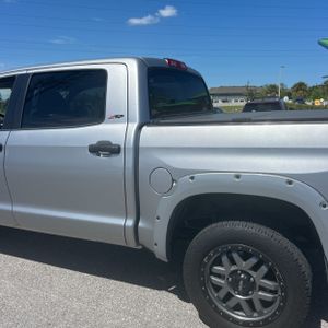 TOYOTA TUNDRA - 6