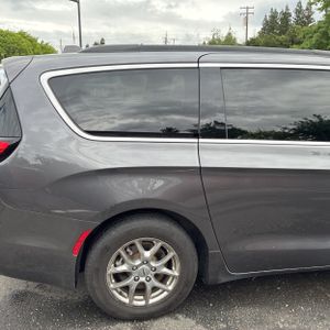 CHRYSLER PACIFICA TOURING - 9
