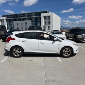 FORD FOCUS SE - 10