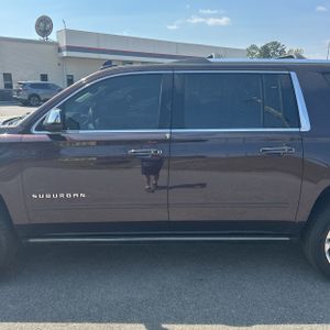 CHEVROLET SUBURBAN PREMIER - 4