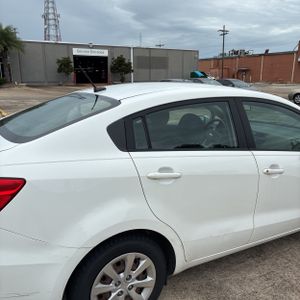 2016 KIA RIO LX — фото 9