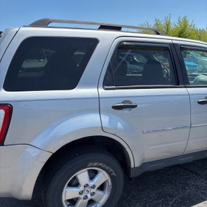 FORD ESCAPE XLT - 9