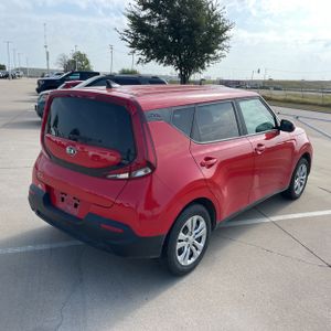 2021 KIA SOUL LX — фото 8