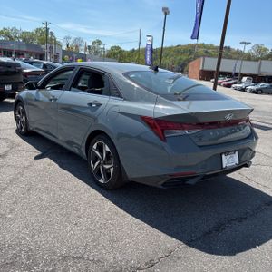 HYUNDAI ELANTRA LIMITED - 5