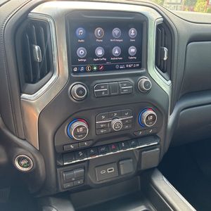 2020 Chevrolet SILVERADO 1500 RST 照片 37