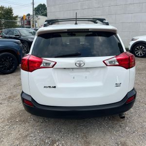 2013 Toyota RAV4 XLE — фото 7