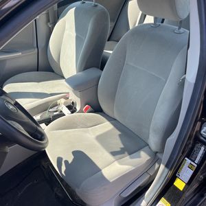 2012 Toyota COROLLA LE — миниатюра 32
