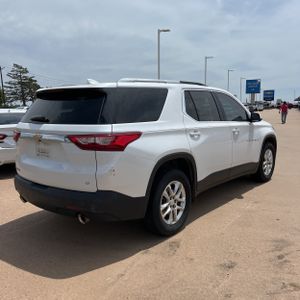 صورة 8 لـ 2018 Chevrolet TRAVERSE LT CLOTH