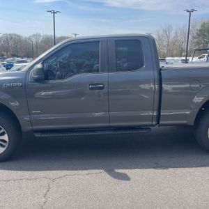 FORD F-150 XL - 4
