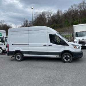 FORD TRANSIT 250 - 10