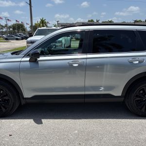2024 Honda CR-V HYBRID SPORT TOURING photo 4