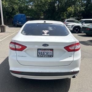 FORD FUSION SE - 4