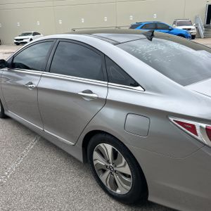HYUNDAI SONATA HYBRID LIMITED - 6