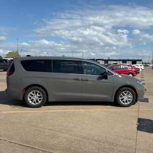 CHRYSLER PACIFICA SELECT - 10