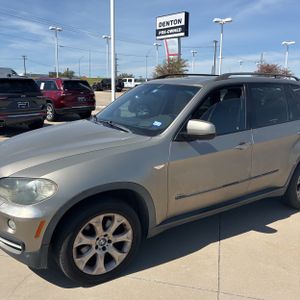 BMW X5 4.8I - 2