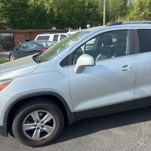 CHEVROLET TRAX LT - 2