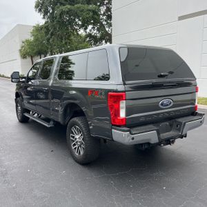 FORD F-250 SUPER DUTY LARIAT - 5