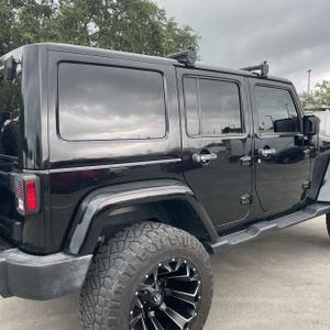2017 JEEP WRANGLER UNLIMITED SAHARA — фото 9