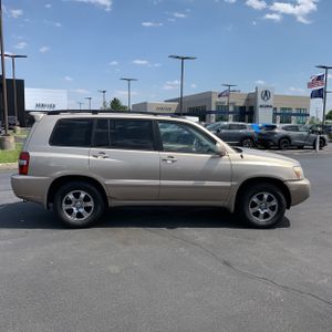 TOYOTA HIGHLANDER - 10