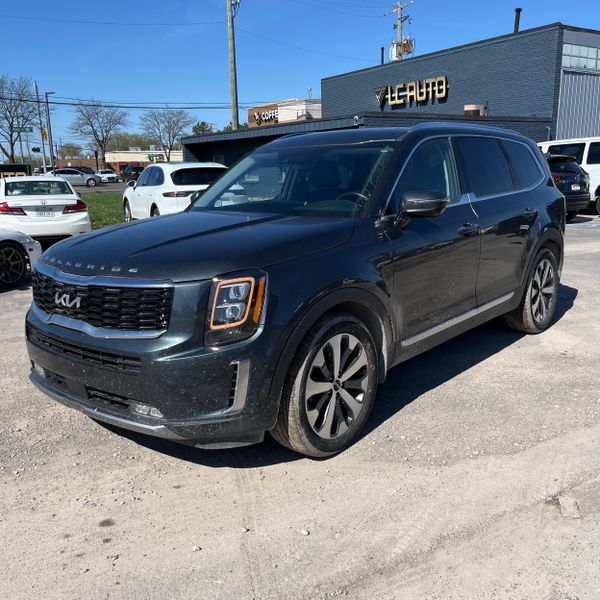 2022 Kia Telluride SX photo 2
