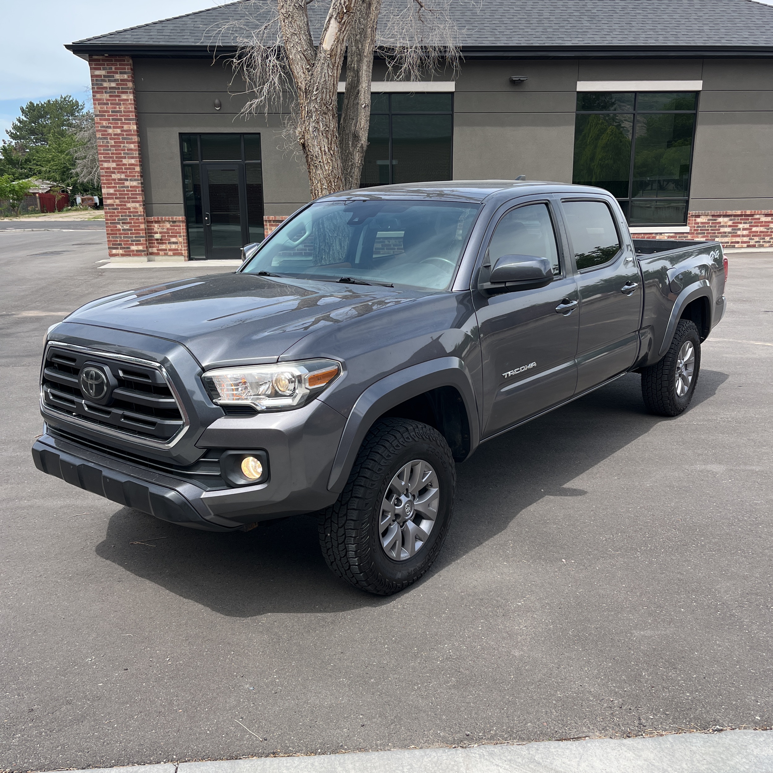 2018 Toyota Tacoma SR5 V6 photo 60