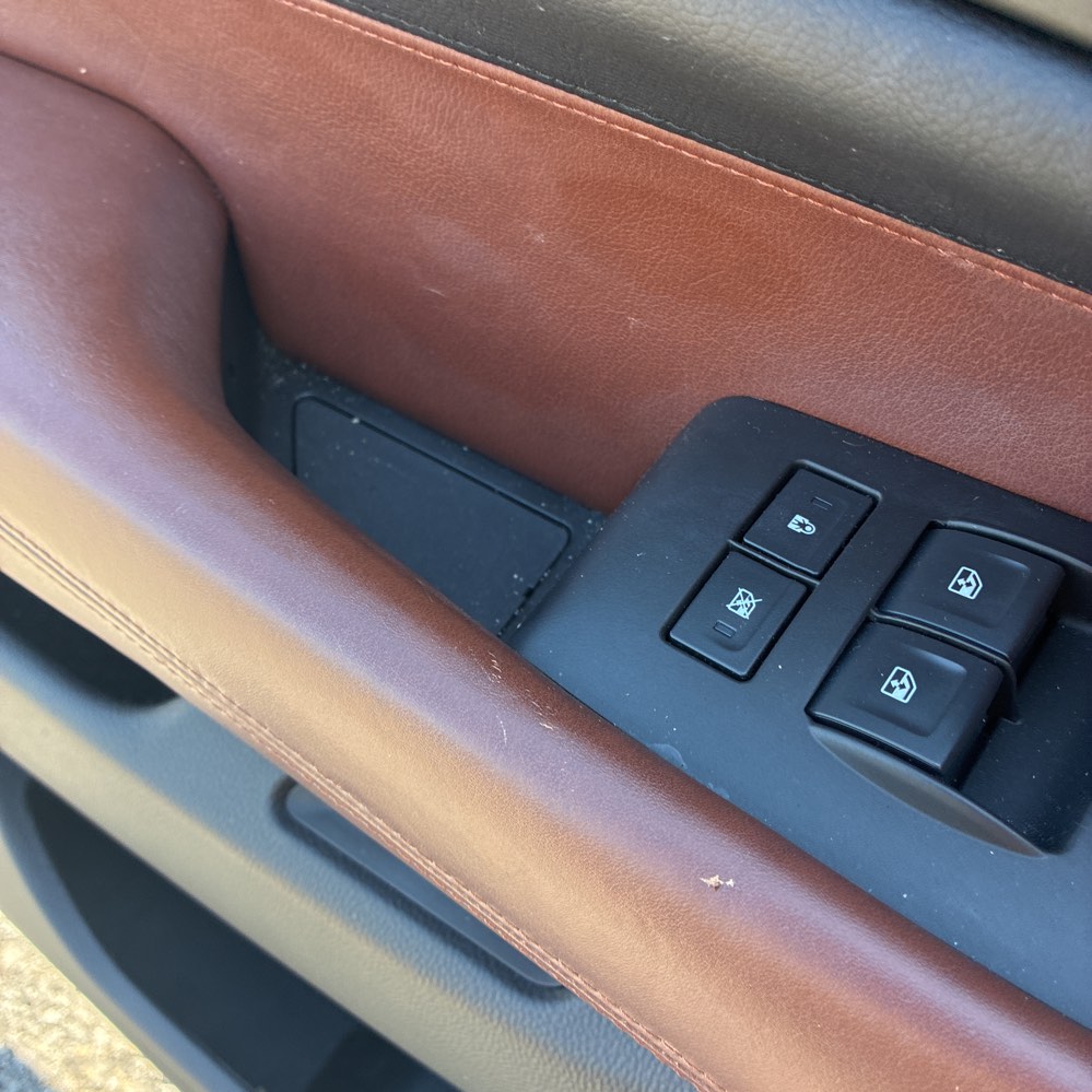 2015 Cadillac Escalade Luxury photo 141