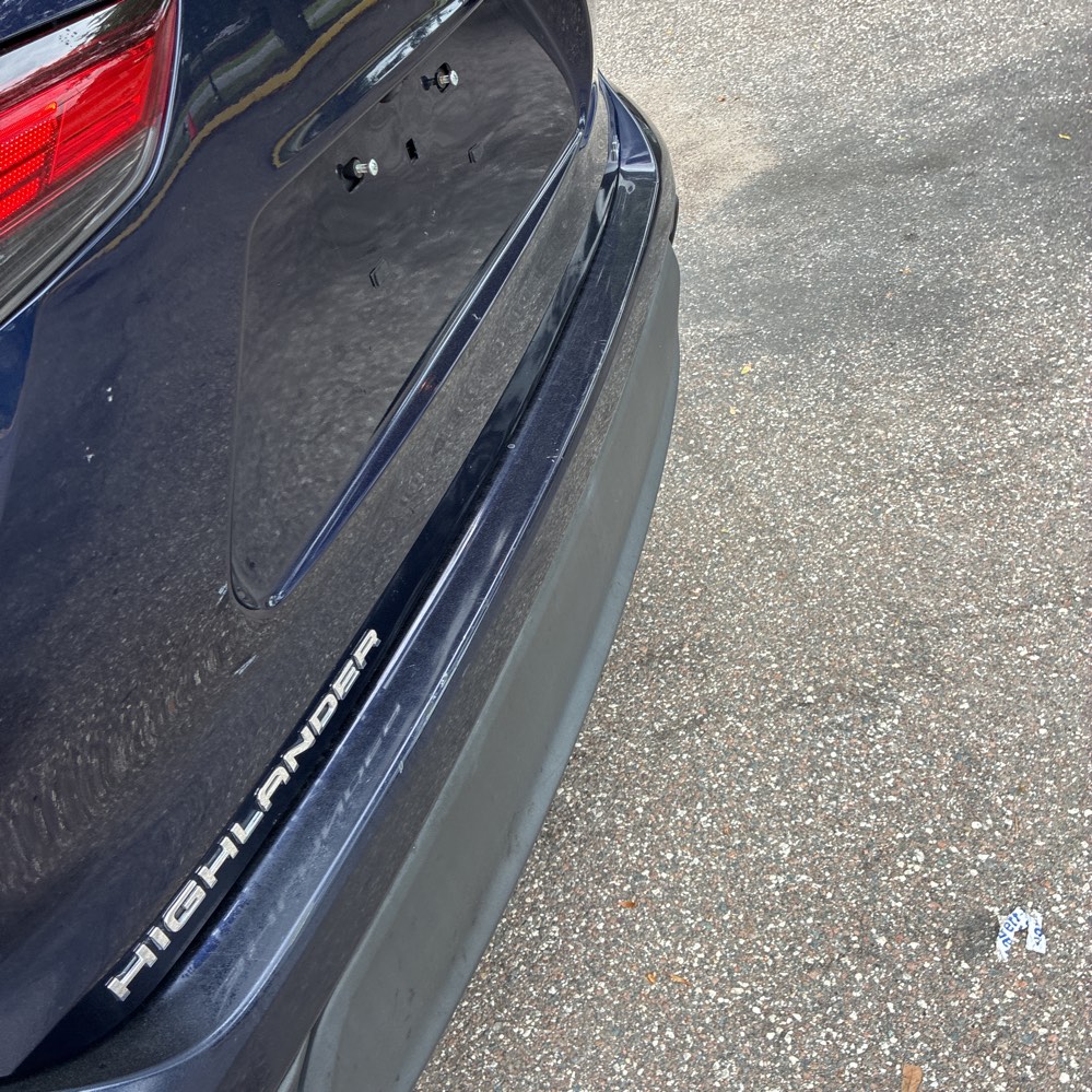 2021 Toyota Highlander LE photo 117