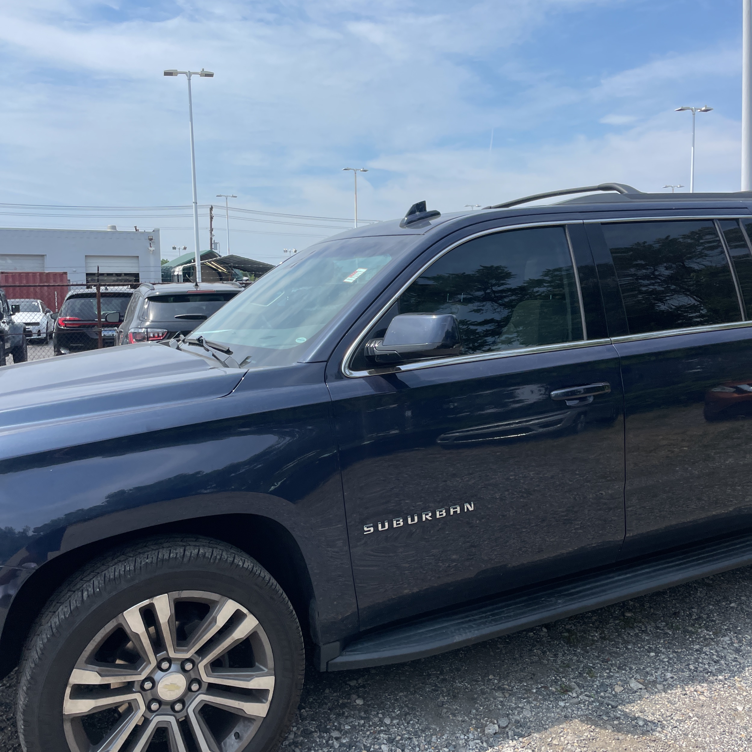 2017 Chevrolet Suburban LT photo 61