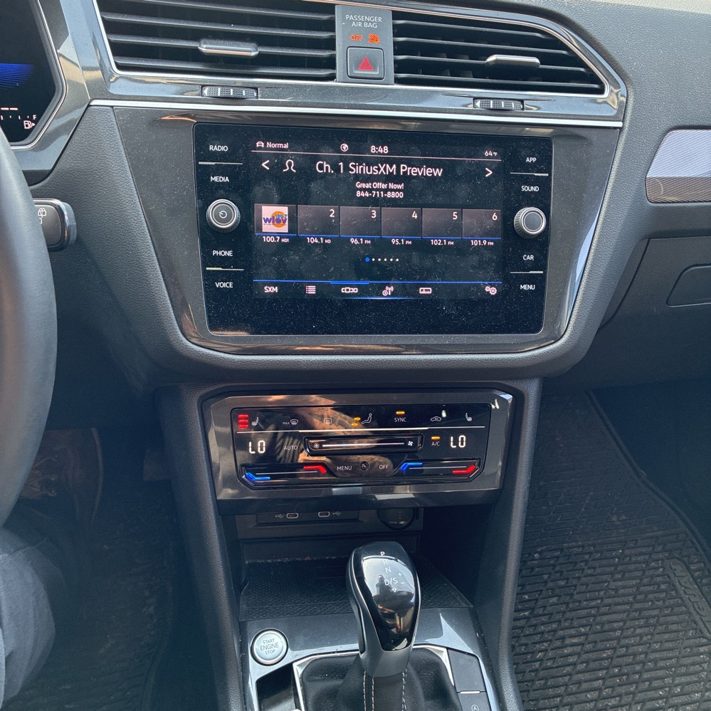 2022 Volkswagen Tiguan SE 4Motion photo 112
