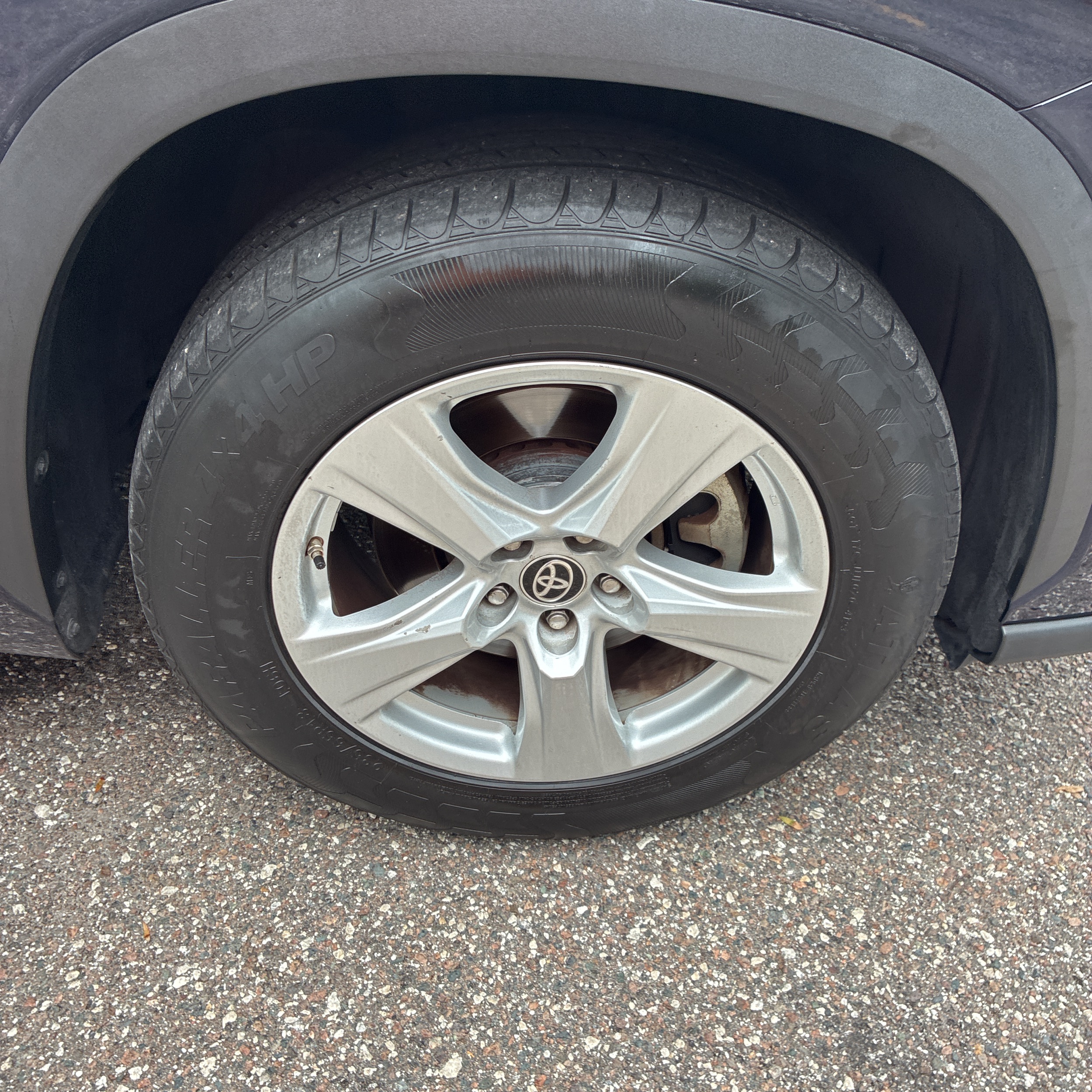 2021 Toyota Highlander LE photo 80