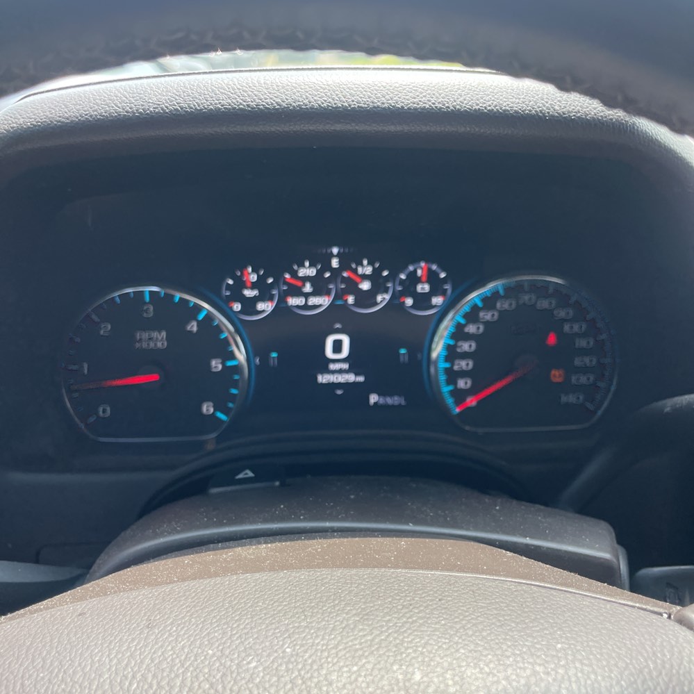 2017 Chevrolet Suburban LT photo 97
