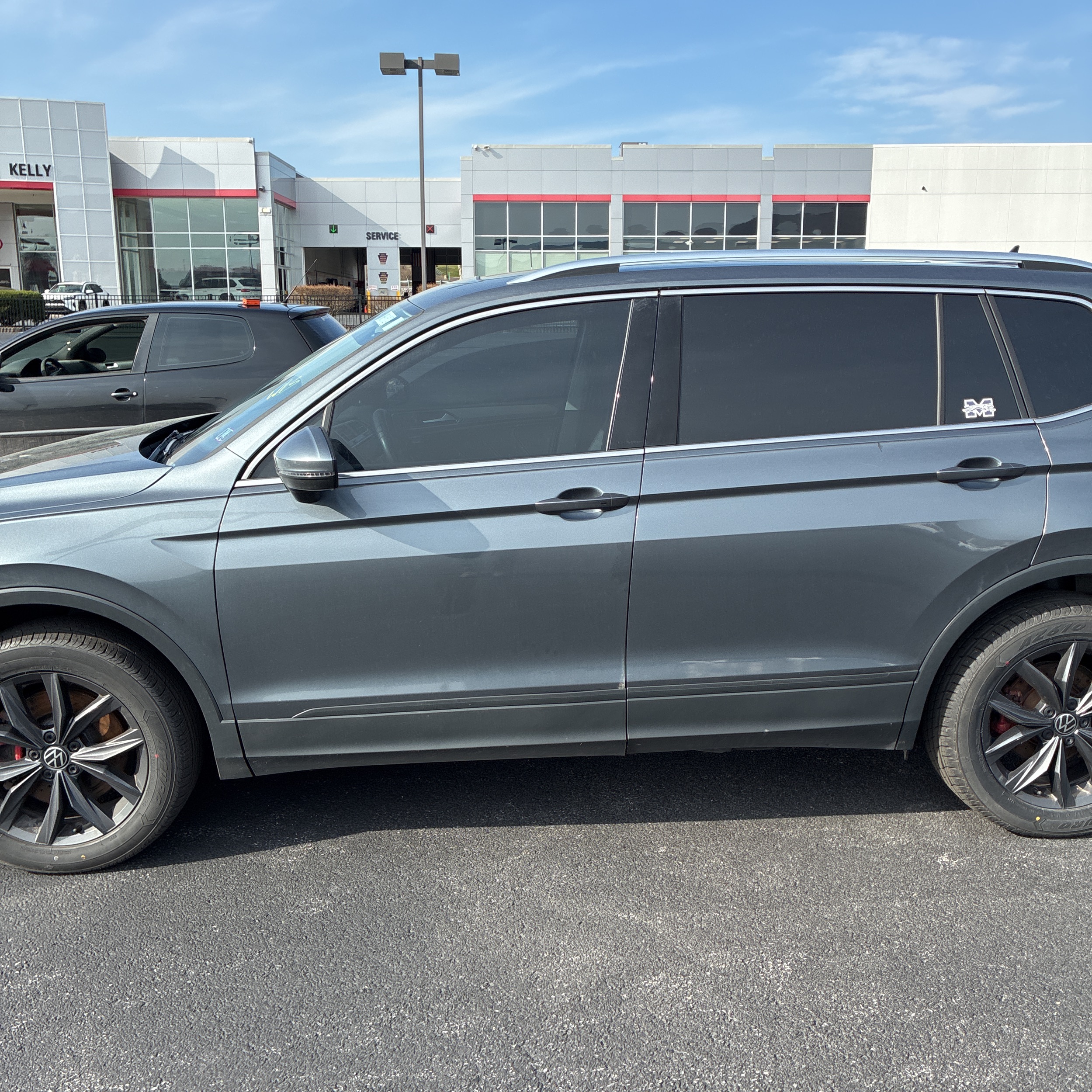 2022 Volkswagen Tiguan SE 4Motion photo 78