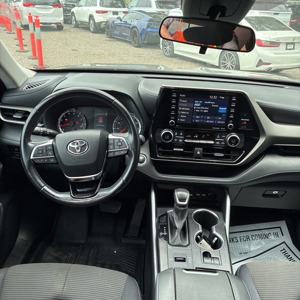2021 Toyota Highlander LE photo 97