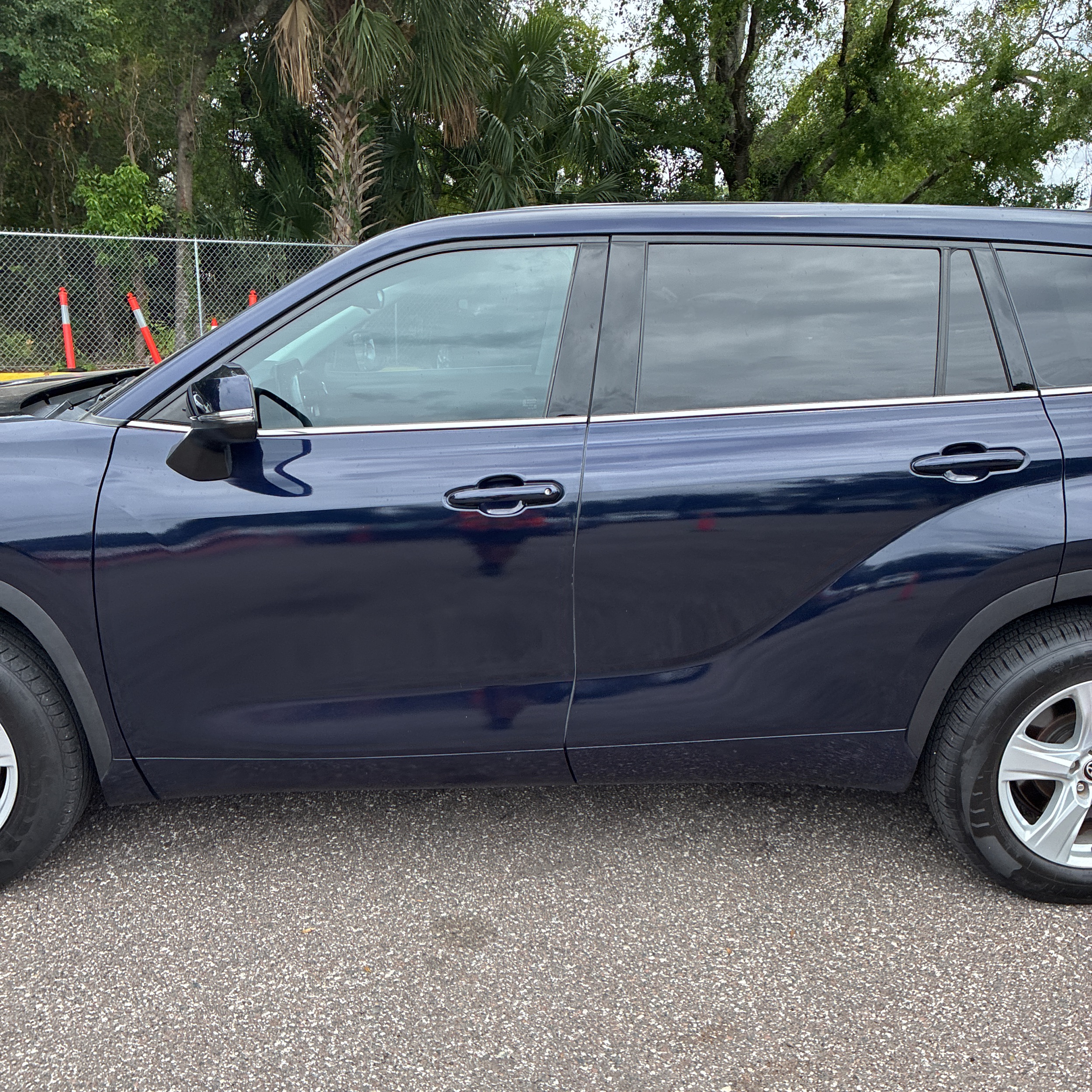 2021 Toyota Highlander LE photo 64