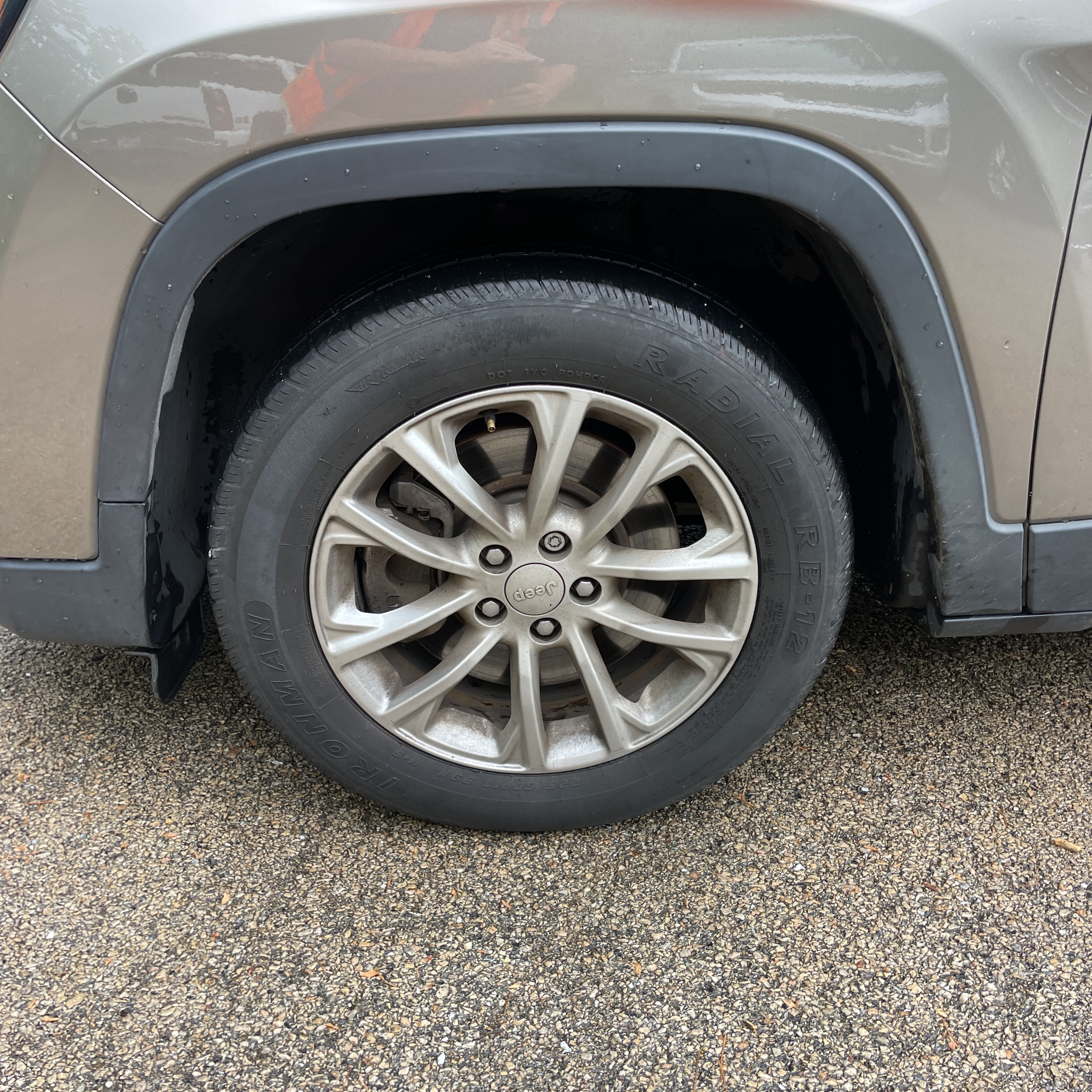 2019 Jeep Cherokee Latitude photo 79