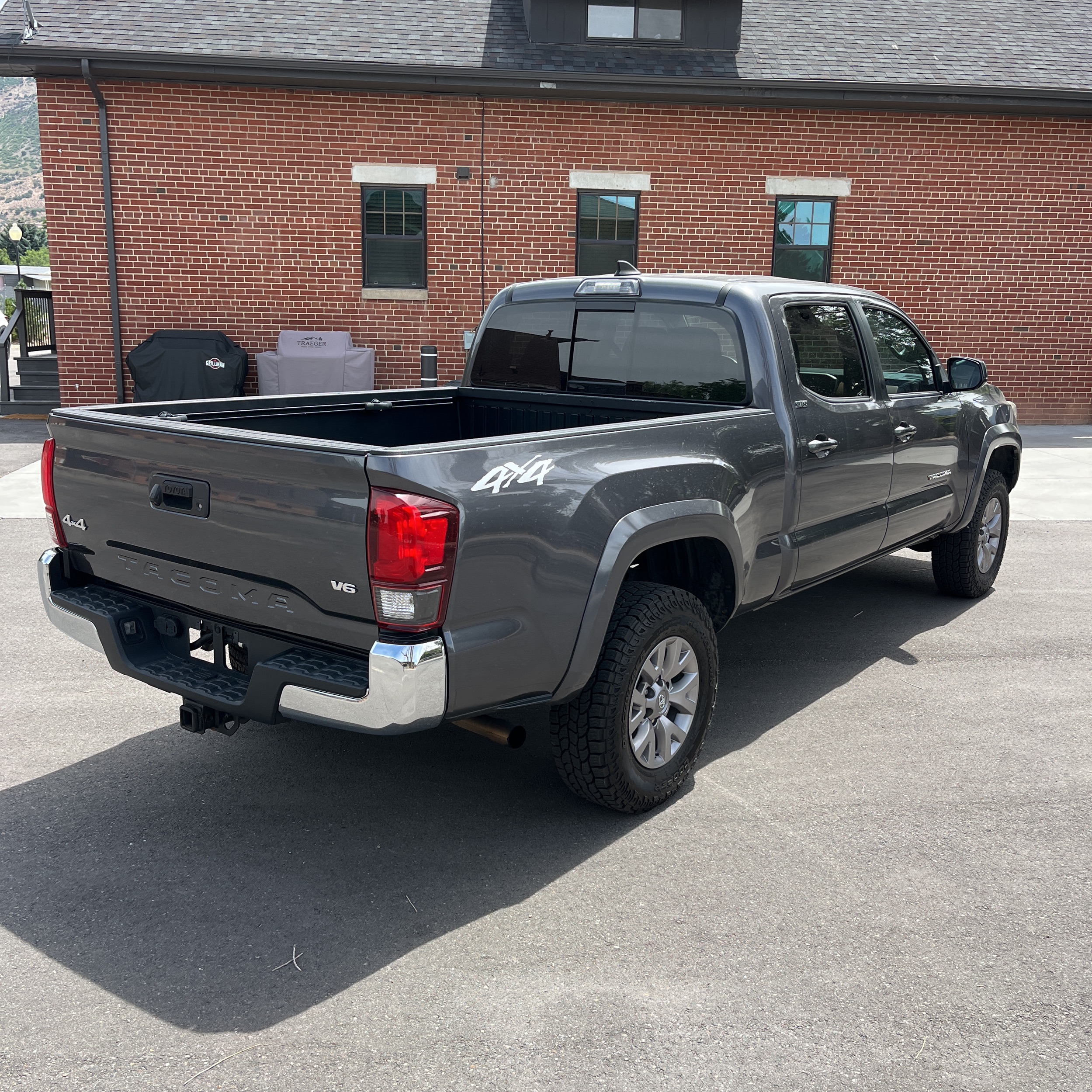 2018 Toyota Tacoma SR5 V6 photo 67