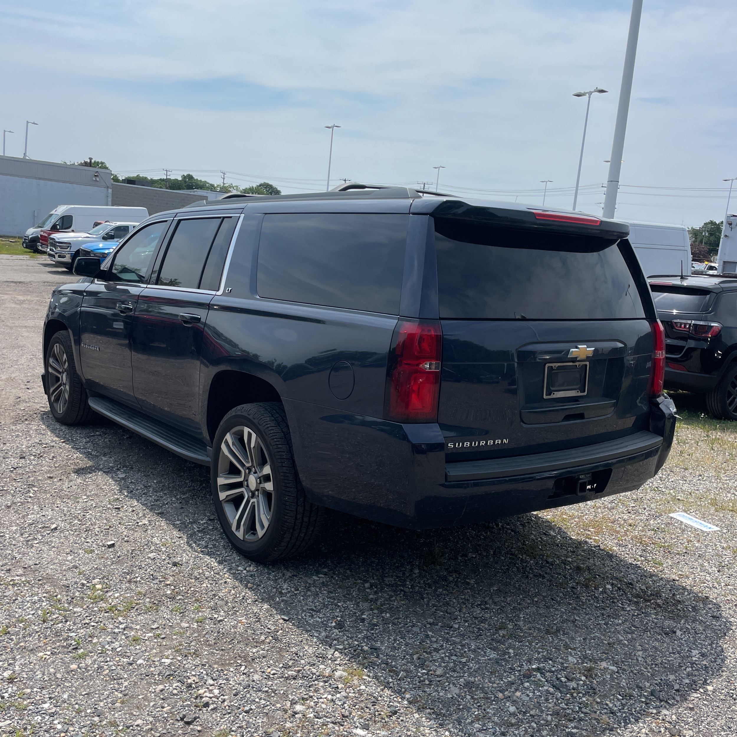 2017 Chevrolet Suburban LT photo 63