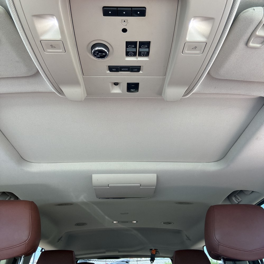 2015 Cadillac Escalade Luxury photo 114