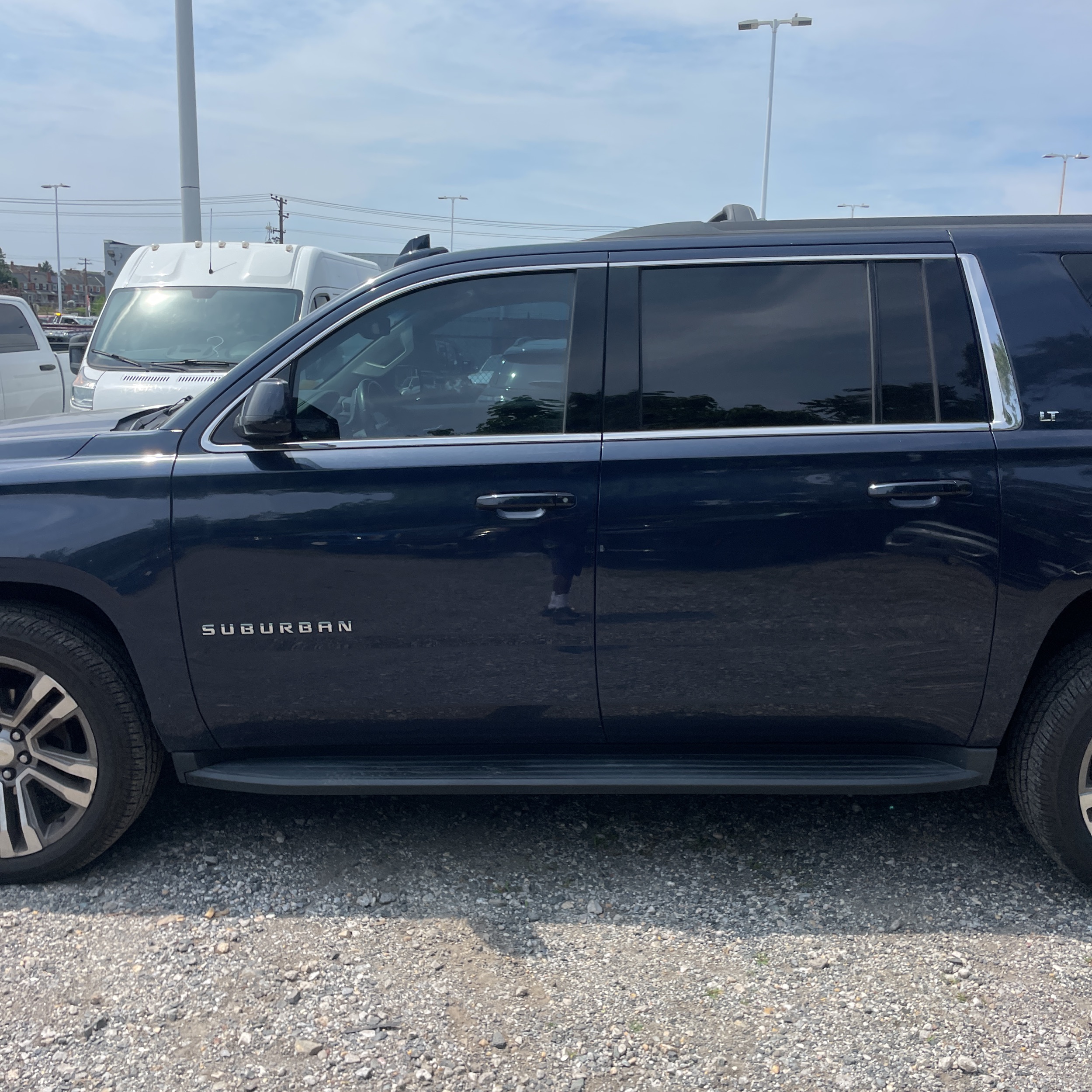 2017 Chevrolet Suburban LT photo 62