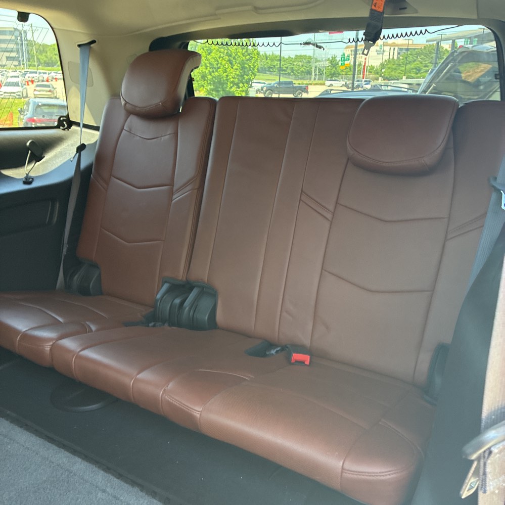 2015 Cadillac Escalade Luxury photo 107